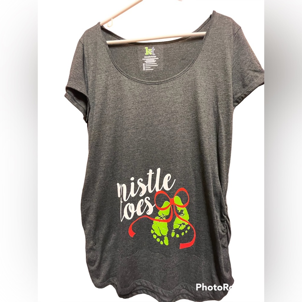 Maternity shirt 🎄